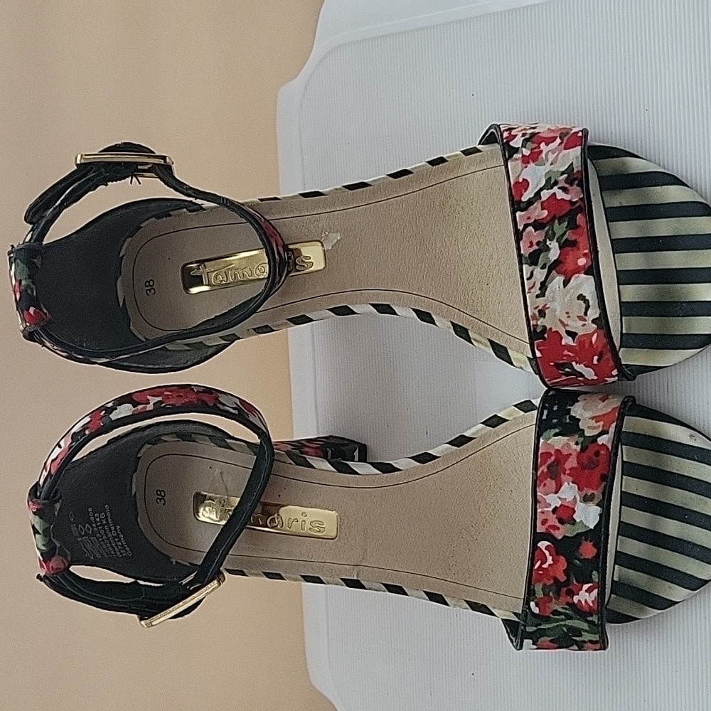 Floral block heel sandal